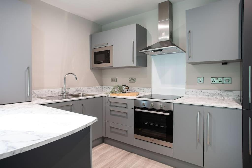 Stunning 2Br Next To The City Airport Bhd - Free Parking ベルファスト エクステリア 写真
